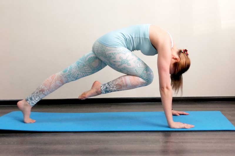 7 упражнений йоги для похудения дома – фото