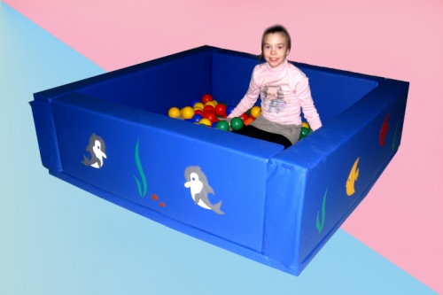 Детский сухой бассейн, квадратный – фото
