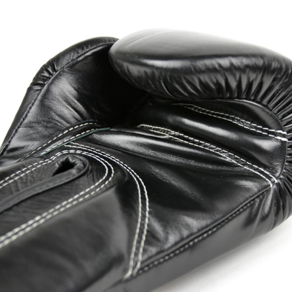 Боксерские перчатки Fairtex BGVG2 BLACK VELCRO, для соревнований, чёрный – фото