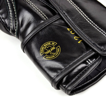 Боксерские перчатки Fairtex BGVG2 BLACK VELCRO, для соревнований, чёрный – фото