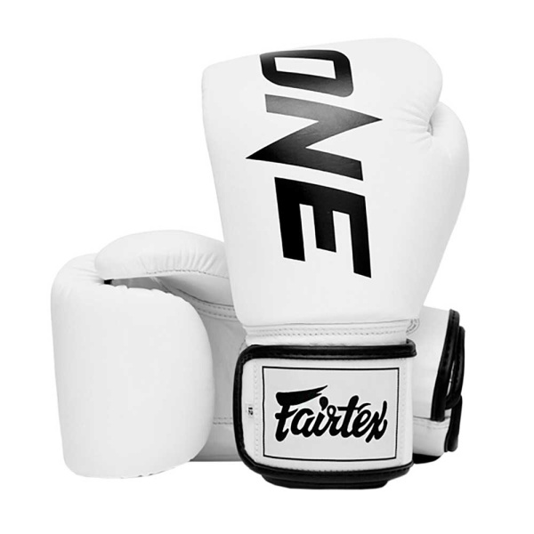 Боксерские перчатки Fairtex BGV ONE Championship, для боев и тренировок, белый – фото