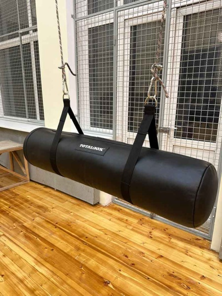 Боксерский мешок «Горизонтальный», кожа, 120 см, диаметр 30 см, 40 кг, чёрный – фото