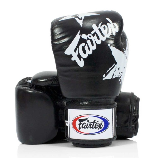 Боксерские перчатки Fairtex BGV1 Nation Print, тренировочные, чёрный – фото