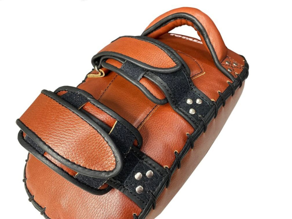 Макивара «Полувогнутая», ширина 21 см, высота 40 см, толщина 12 см, коричневый в Краснодаре в магазине SportPanda Макивара «Полувогнутая», ширина 21 см, высота 40 см, толщина 12 см, коричневый – фото